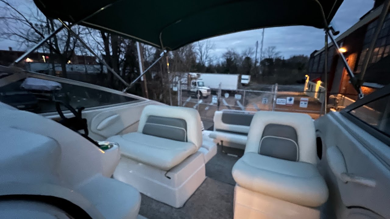 Chris Craft Crowne 25 transformation - part1 , Cosmetics