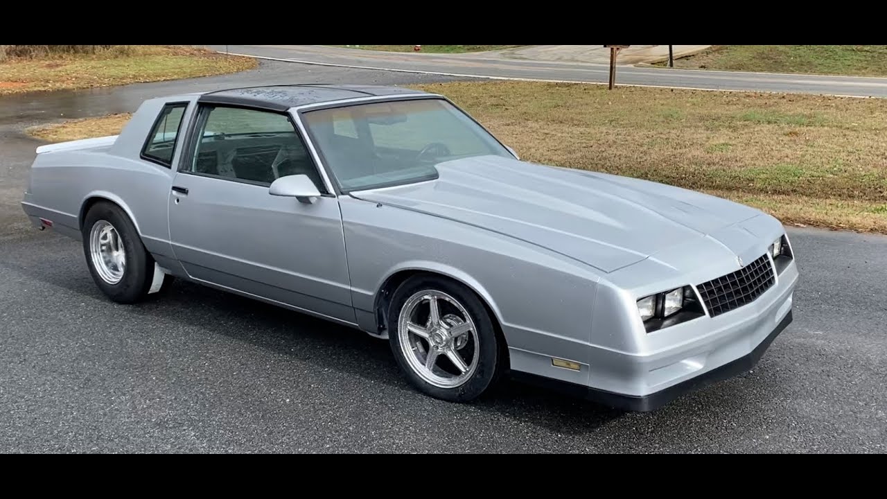 SUPER CLEAN CHEVY MONTE CARLO  COMES IN AND WE MINI TUB IT USING FACTORY TUBS AND INSTALL  FRAME KIT