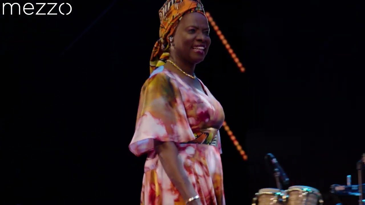 Angelique Kidjo - Jazzopen Stuttgart
