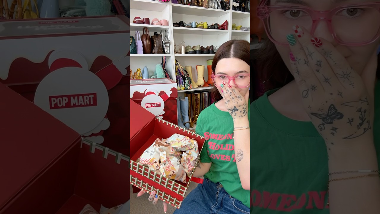 $1000 worth of @POPMARTOFFICIAL unboxing 😳😭😳😭 #popmart #blindbox #labubu #unboxing #hacipupu