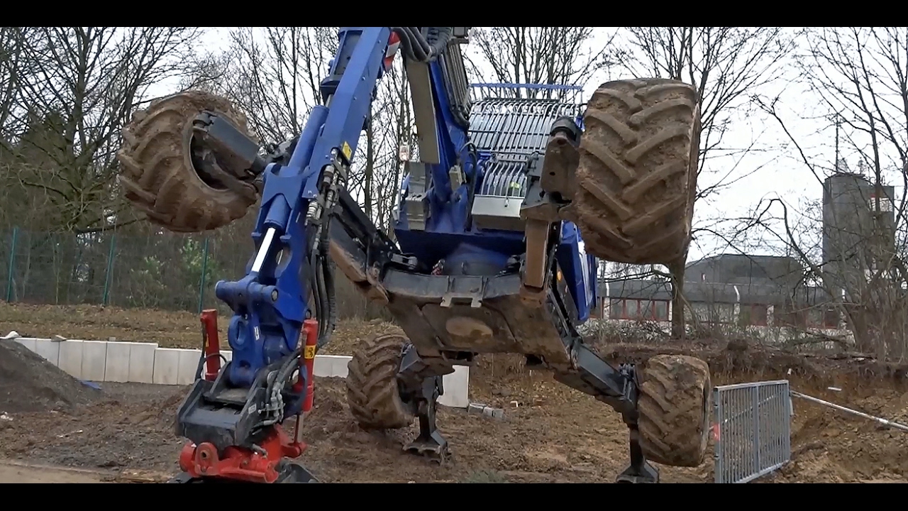 Bagger fuer das THW