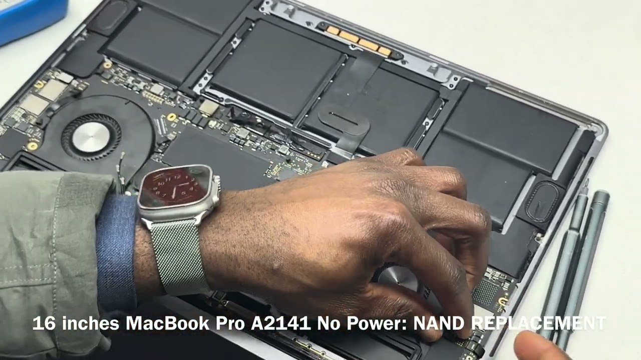 MacBook Pro 16 дюймов не включается (предыдущая попытка ремонта)