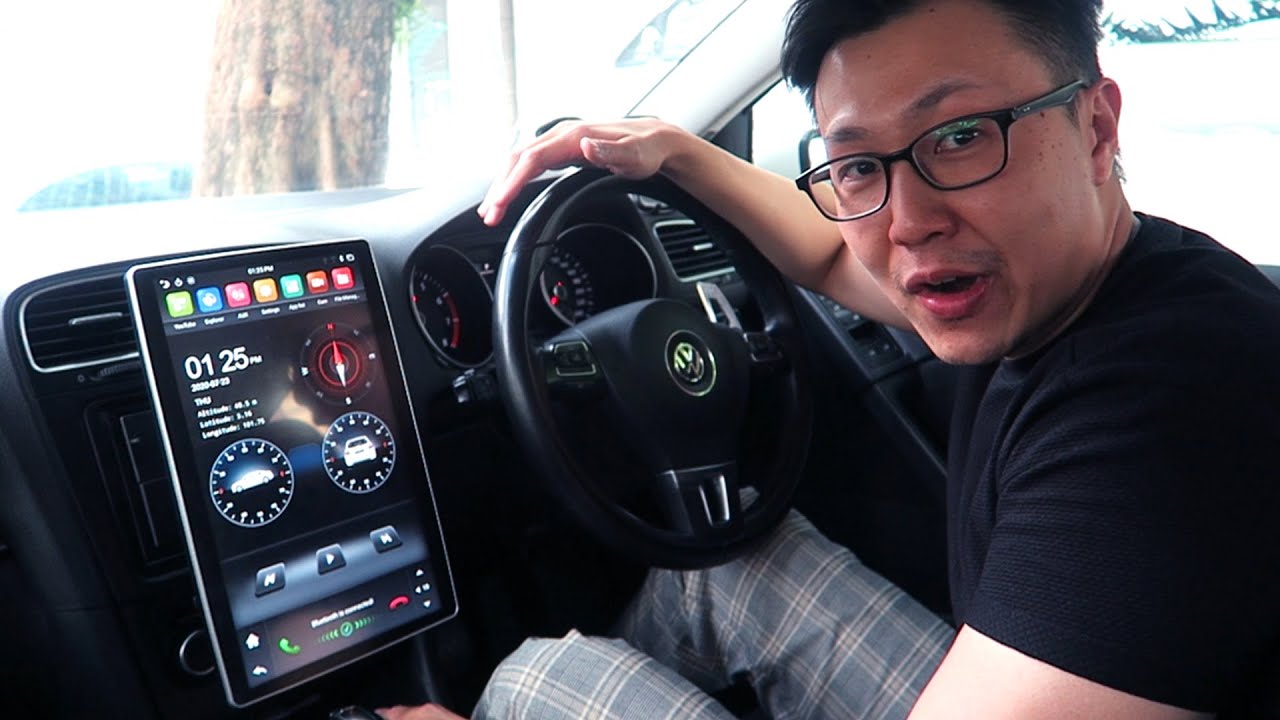 УСТАНОВИЛ ОГРОМНЫЙ 12,8-ДЮЙМОВЫЙ СЕНСОРНЫЙ ЭКРАН TESLA НА МОЙ VW GOLF MK6!