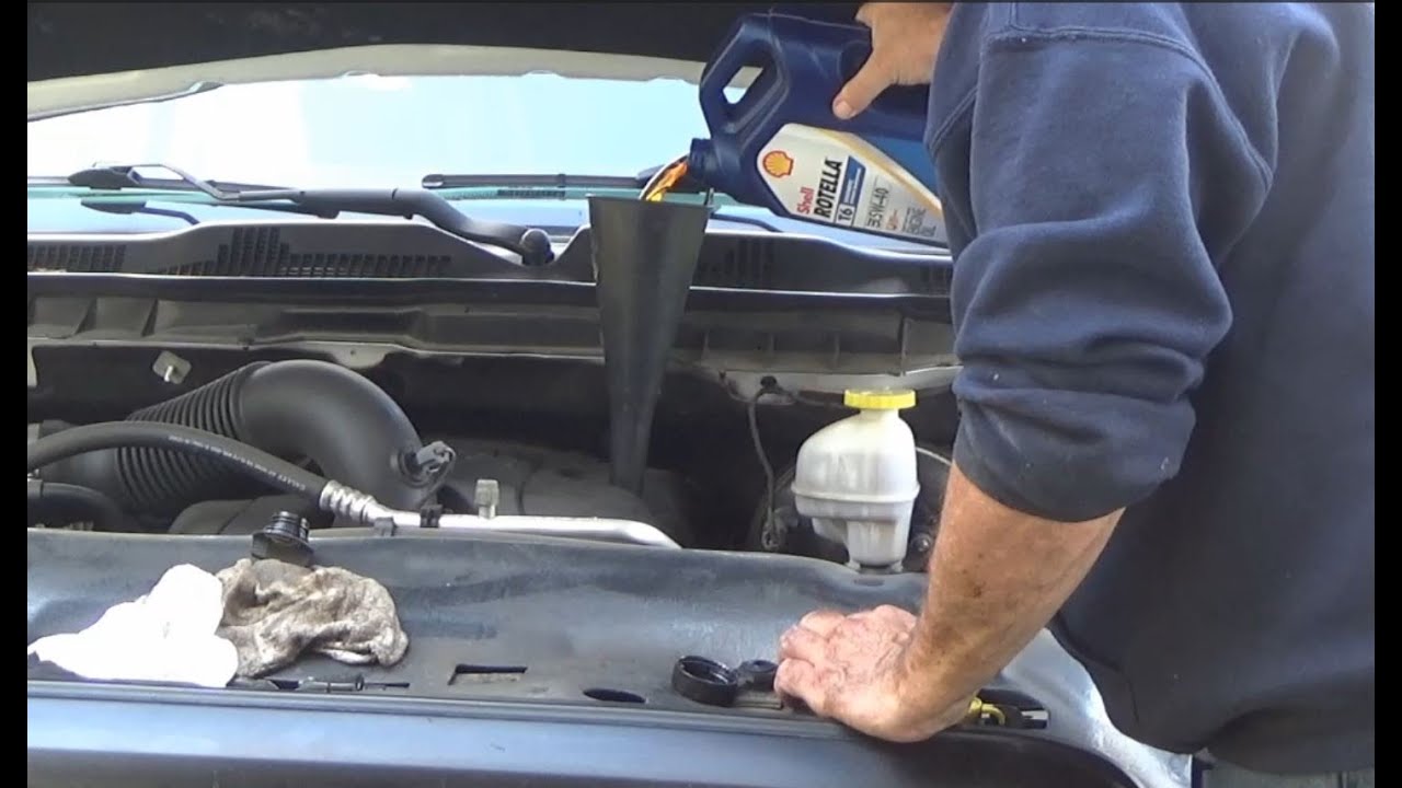 Замена масла Ram 5.7 Hemi Tick Rotella T6
