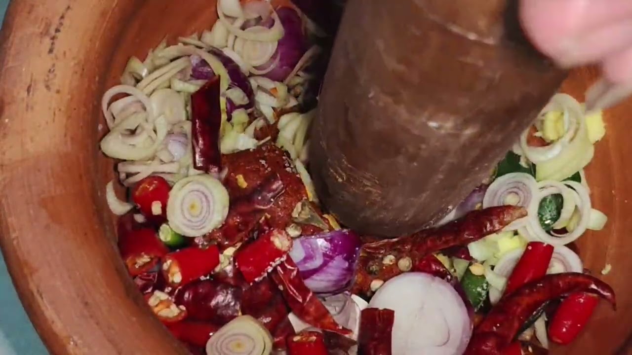 คลิปเต็มวิธีทำเมนูกลั่นหางหมูใต้น้ำสูตรเชฟดิวพาหิว