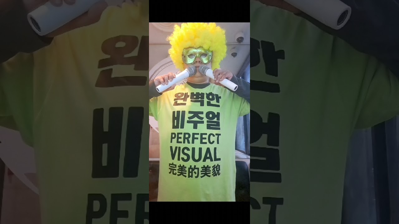 빠빠빠(크레용팝) 2013년 엠넷 마마 크레용팝 무대 영상의 창의적인 모습에 감명을 받아 나도 최대한으로 창의성을 살려서 노래자랑과 가요제에서 무대 해야 한다는 생각을 하며 부르다