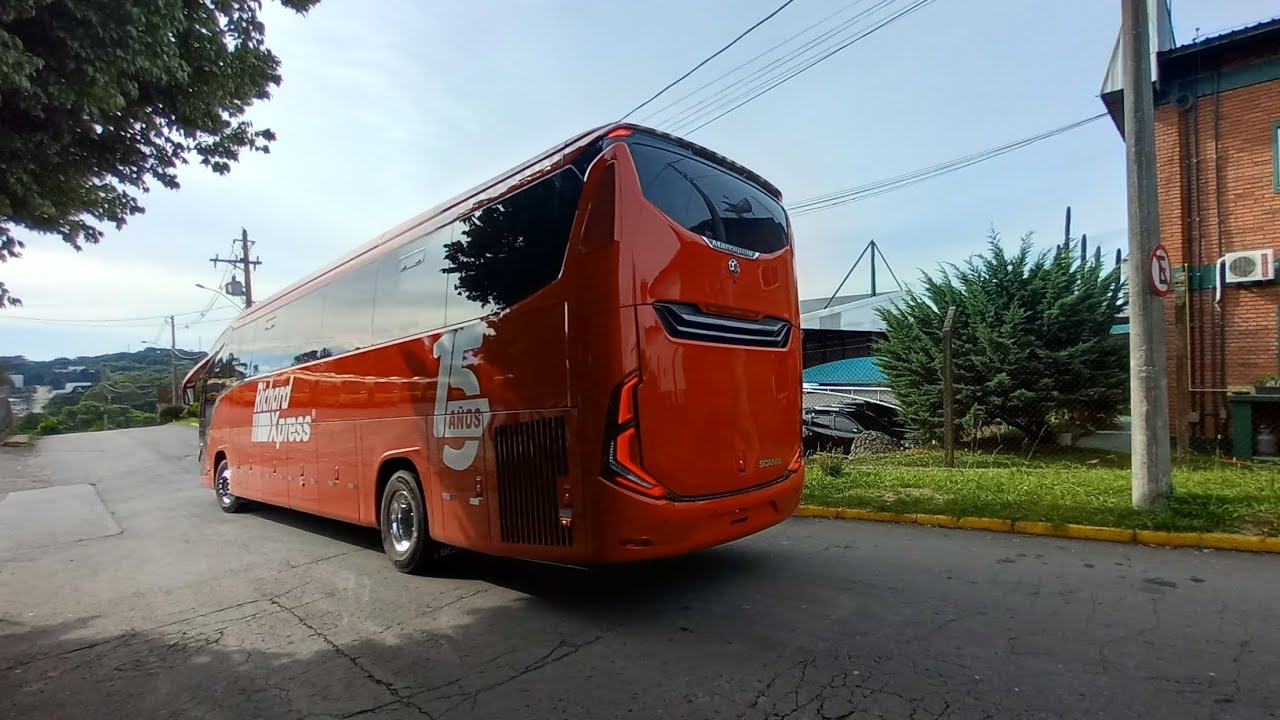 Movimento na Fábrica da Marcopolo