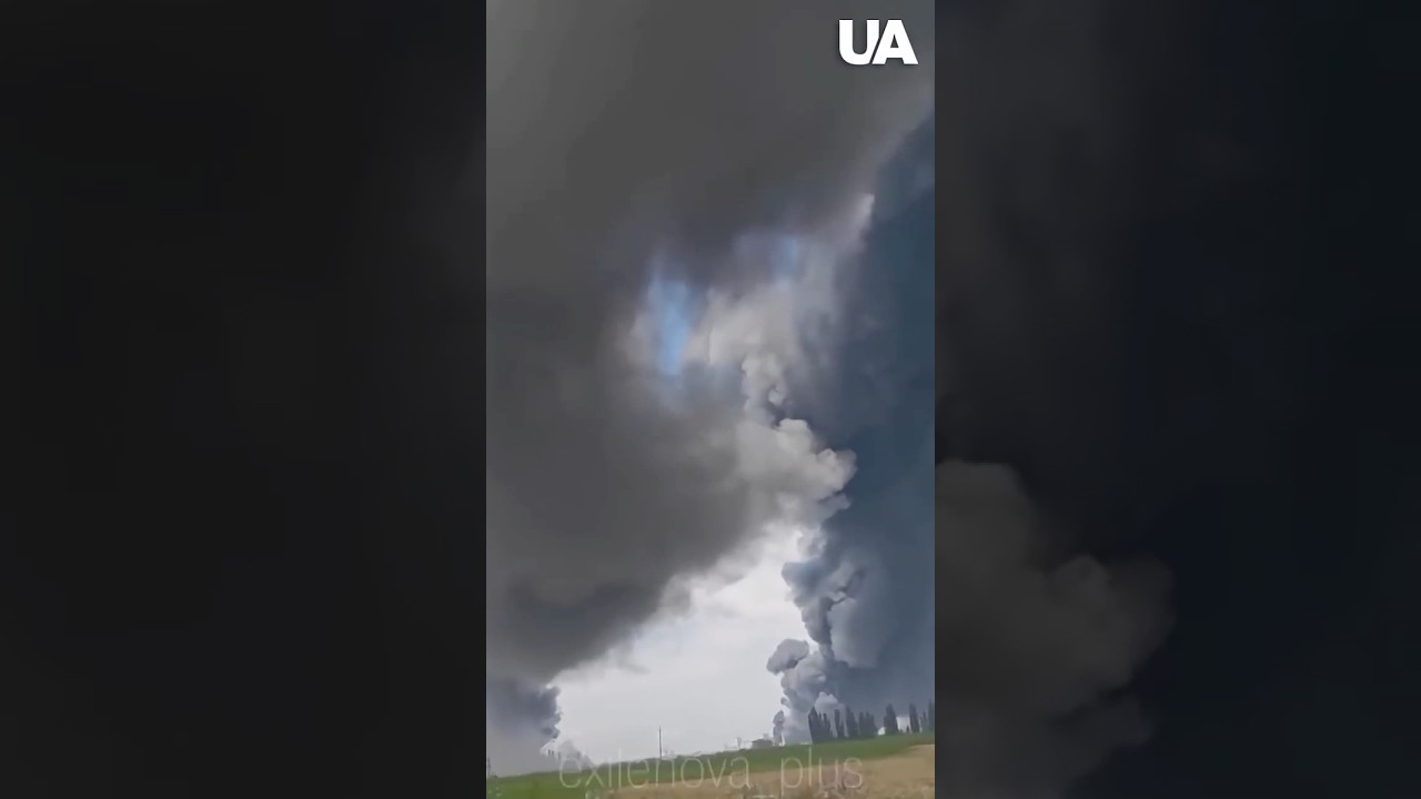 RUSSIA IS BURNING! Ukraine has destroyed another oil refinery #shorts