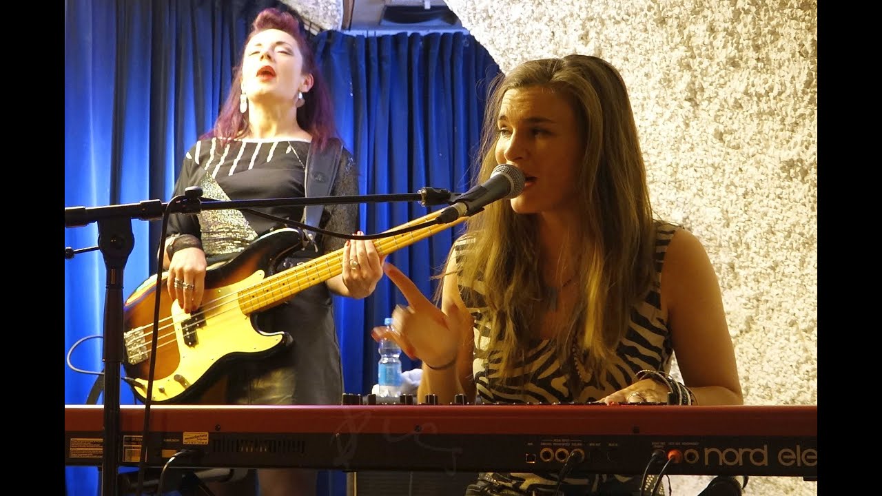 Katie Henry, 'Love like kerosene'/ 'Nobody's fault ..'/... get stoned', 'Muddy's Club' Weinheim 2025