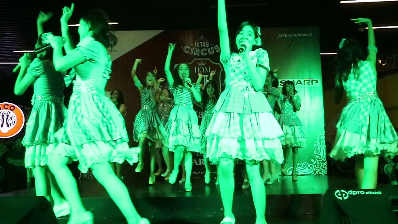 JKT48 Circus Team J - Solo  @ The Park Mall Solo [Part 2]