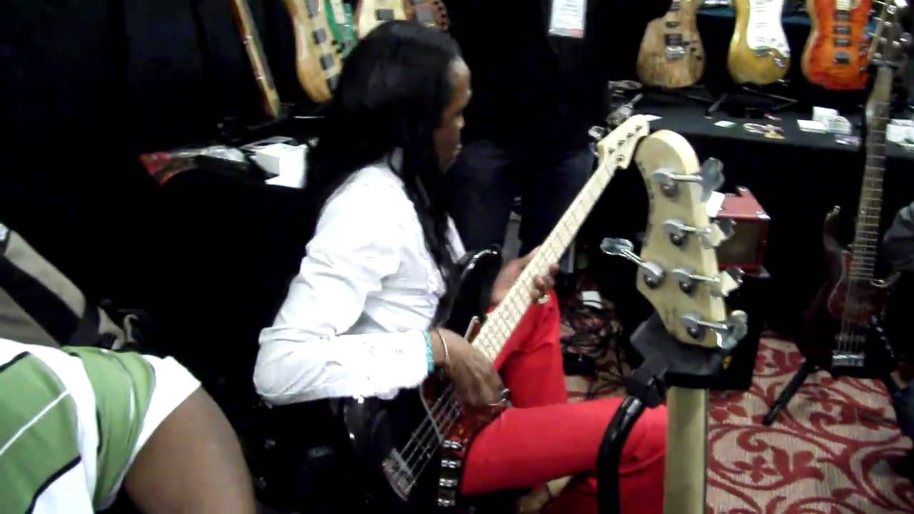 Verdine White at the Pavel booth at NAMM 2011