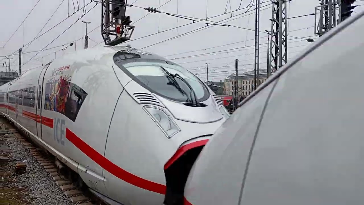 Karneval ICE nach Düsseldorf Hbf Taufname Düsseldorf mit Beklebung Karneval TZ 8019 ICE 3 Neo