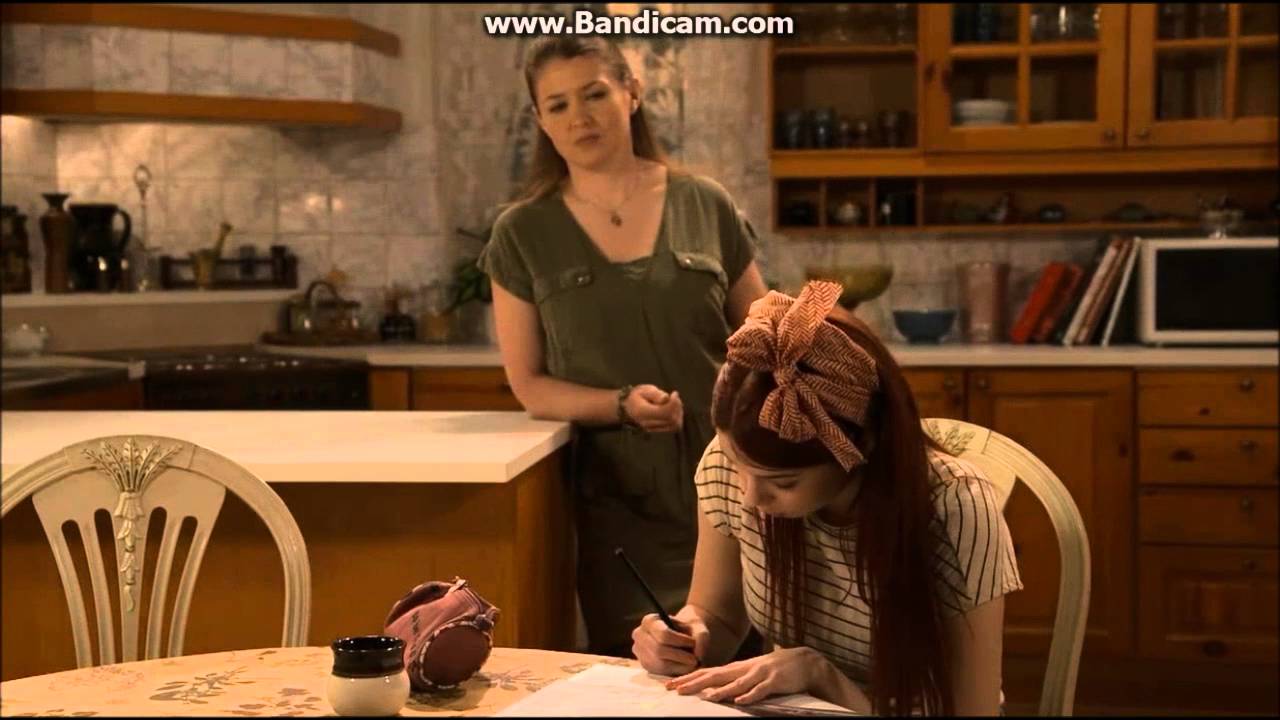 Salatut Elämät - Kristiina kertoo Ismolle totuuden Larin isyydestä 1/2 (2015)