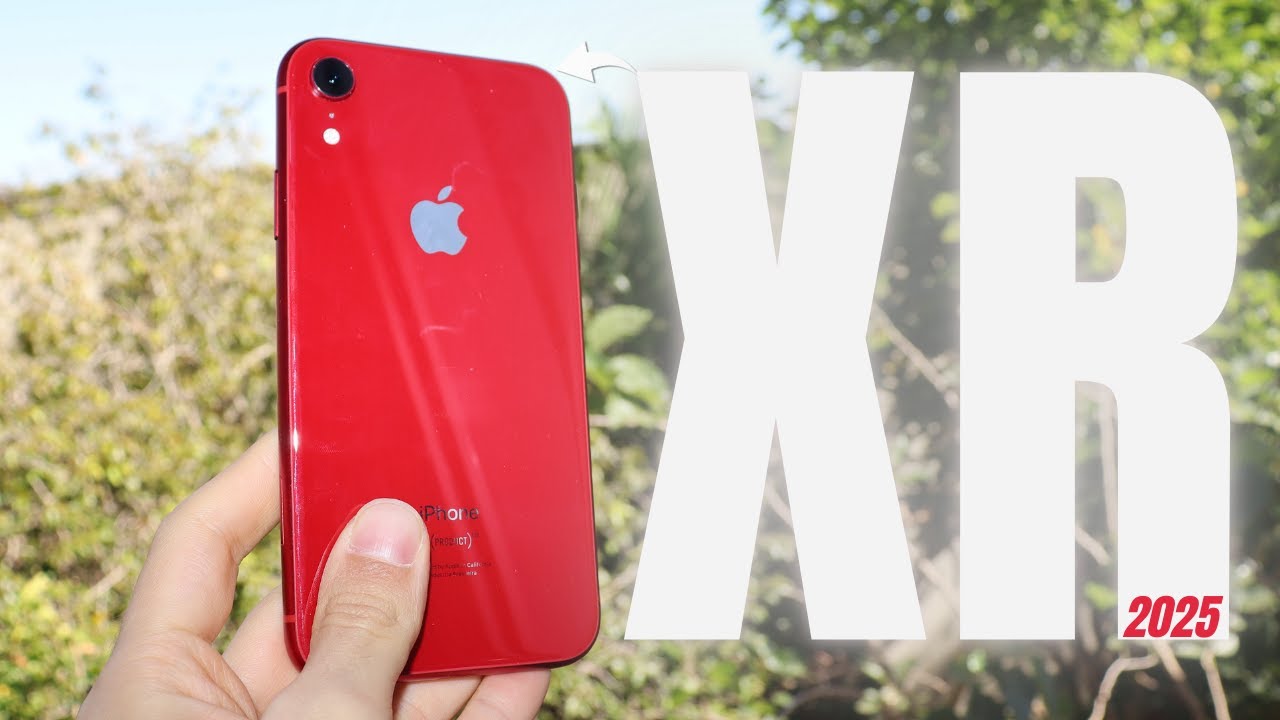 USANDO o iPHONE XR em 2025 || AINDA É BOM?