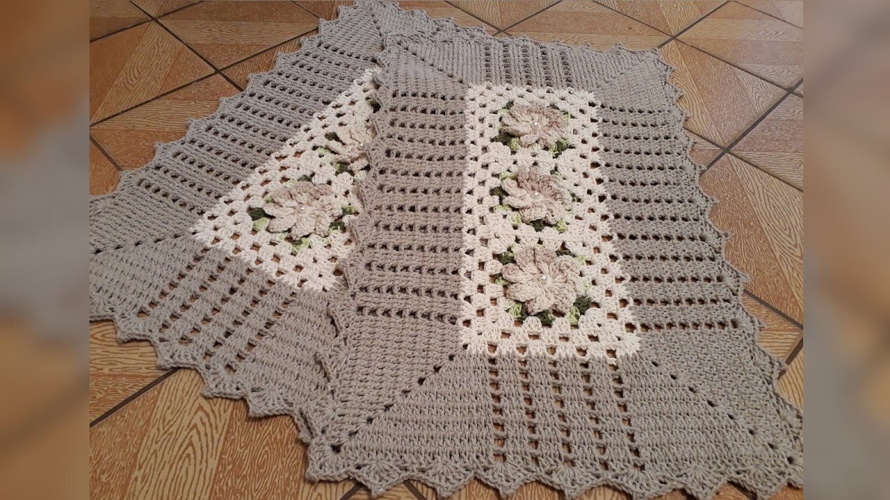 Tapete Retangular de crochê simples e fácil  com flor Catavento