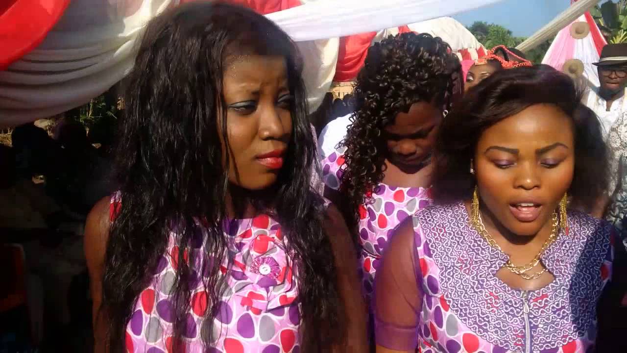Latest Couple!... The Esan people Traditional Wedding 1st Outing #Edo #Esan #EsanSouthEast #Nigeria