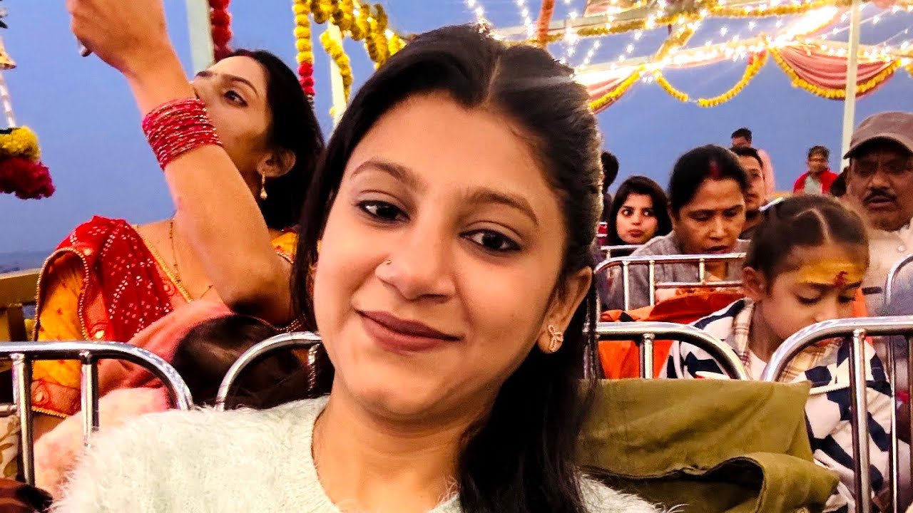 Kashi ki Ganga aarti✨🌸#minivlog #trending #viralvideo #viralshorts #banarasgangaaarti#ytshorts 