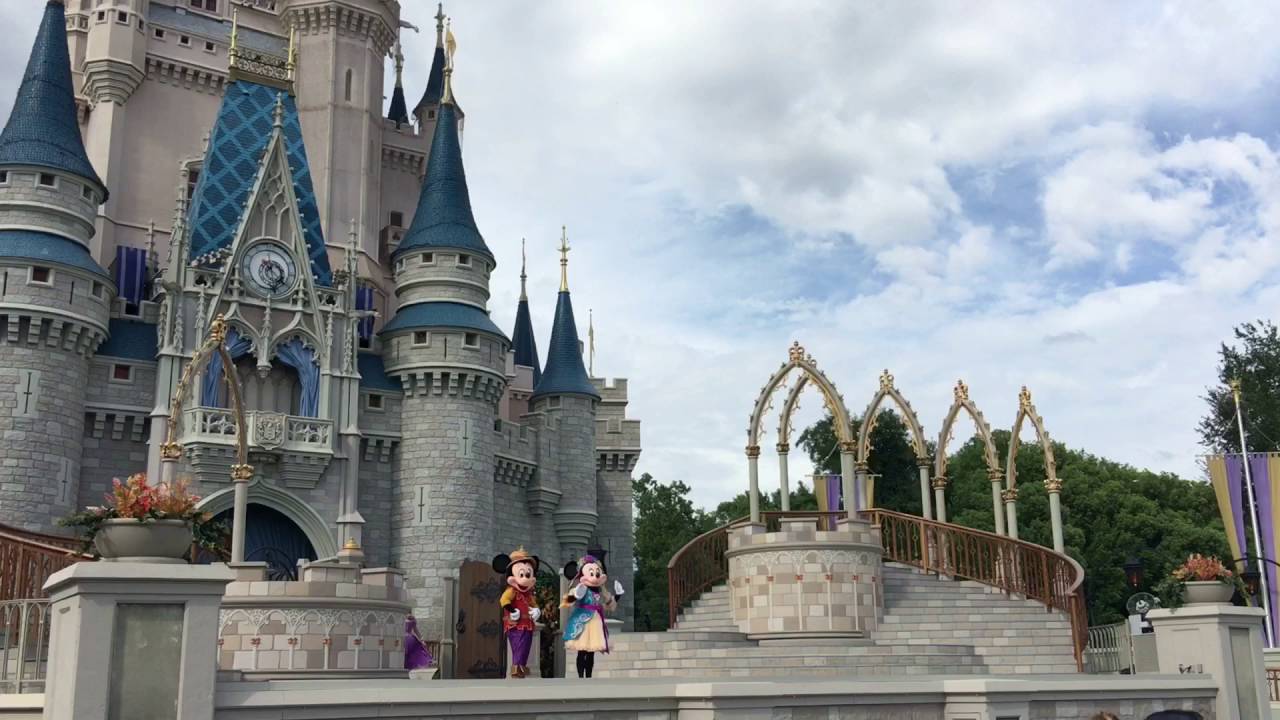 Full Fall Mickey's Royal Frienship Faire - Magic Kingdom