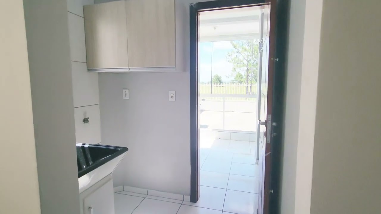 APTO TÉRREO 3 QUARTOS (1 SUÍTE) SEMI-MOBILIADO RESIDENCIAL LAEMMLE - R$ 434.000