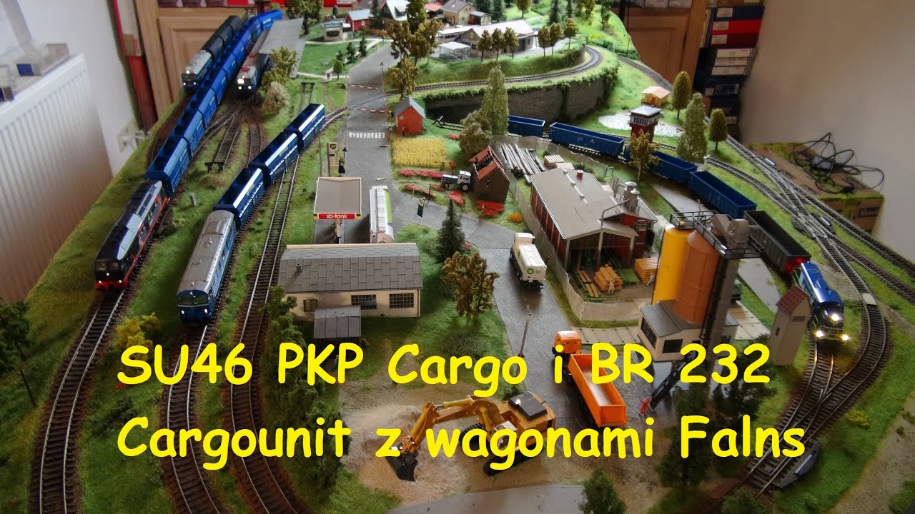 Na makiecie: SU46 PKP Cargo i BR 232 Cargounit z wagonami Falns