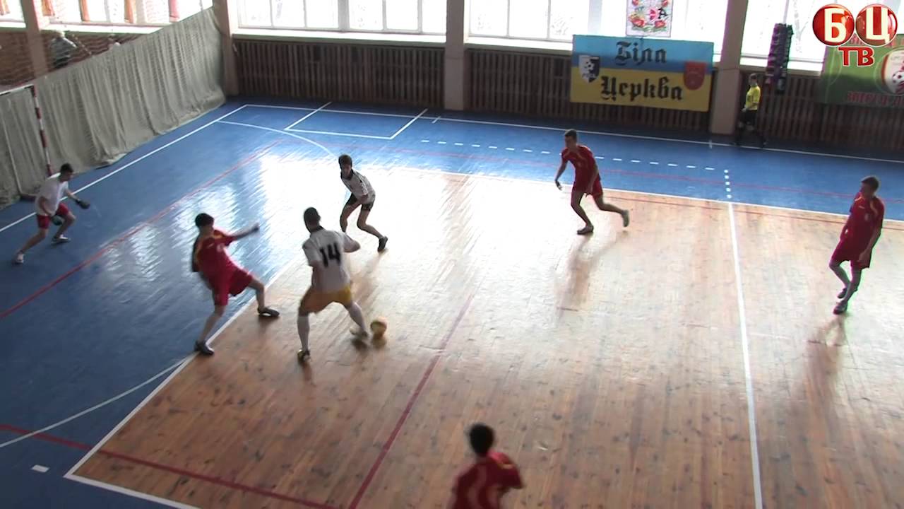Футбольний матч фанів 