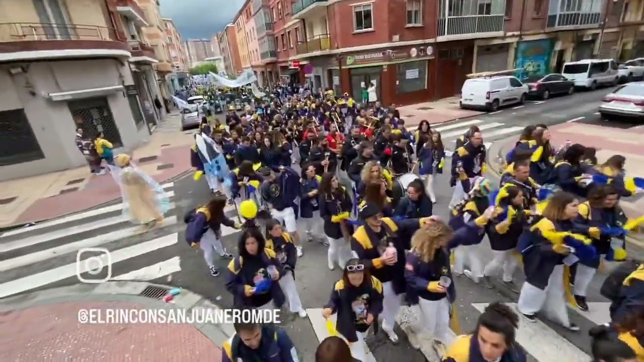 Cuadrilla La Pajilla desfile del blusa #SJM24