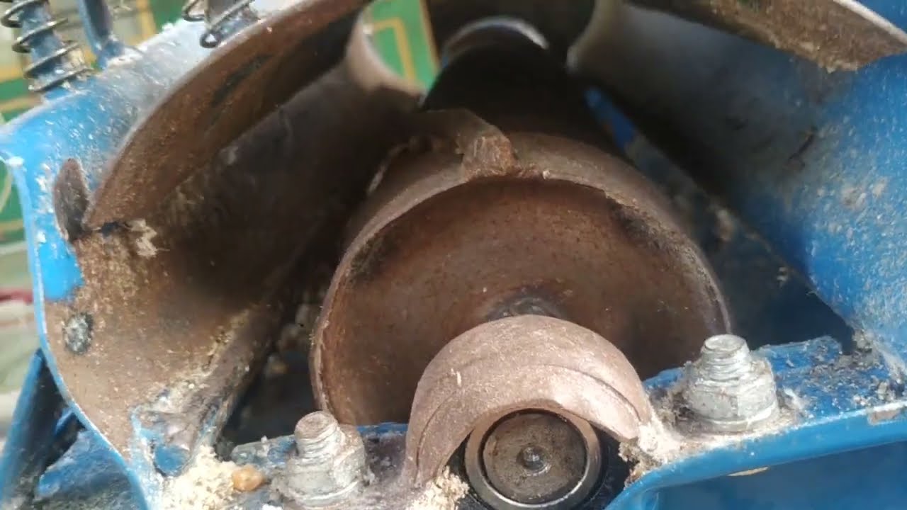 Bongkar mesin perontok jagung super cepat.ternyat begini