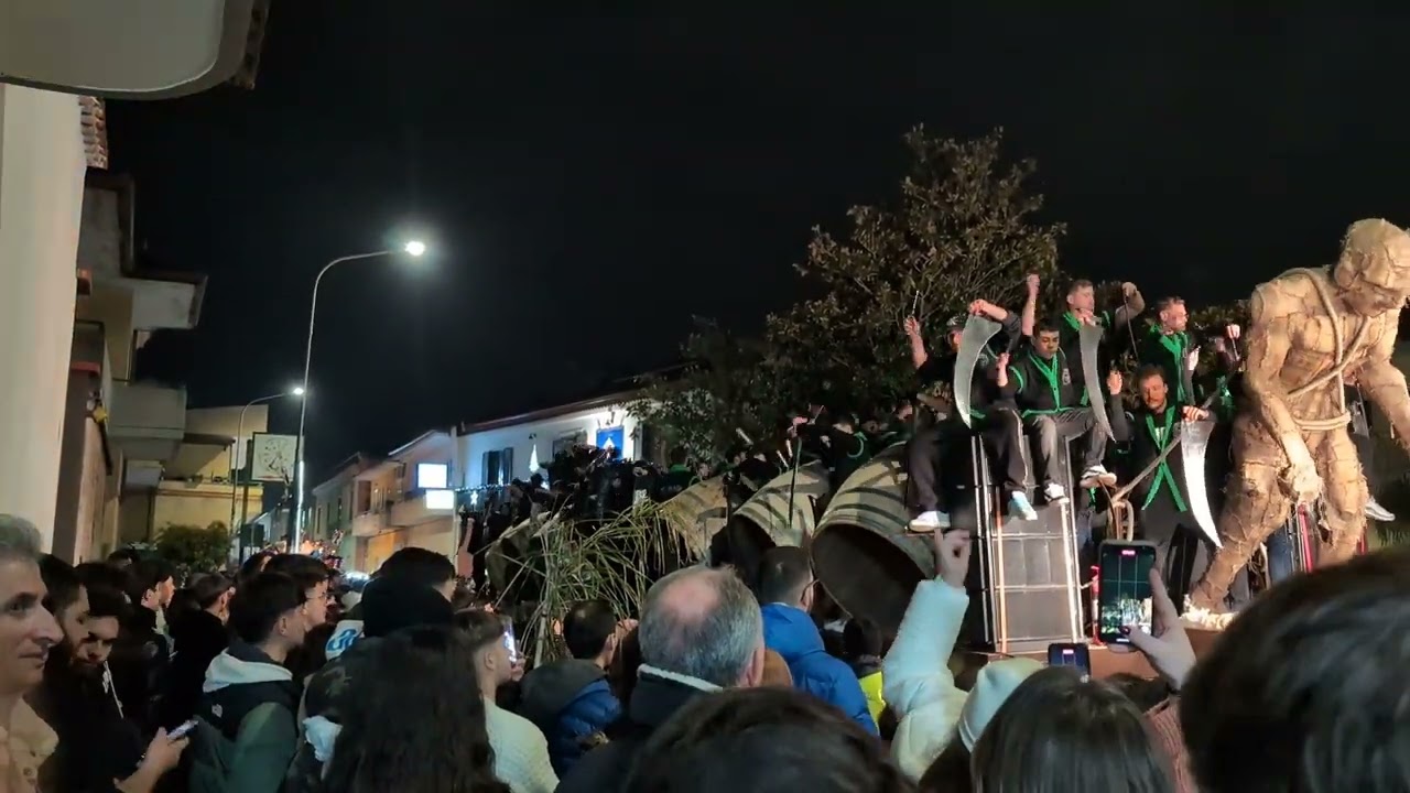 Carri Macerata Campania 2024 - U carr e Vasc o Vast - Esibizione in piazza 17 Gennaio