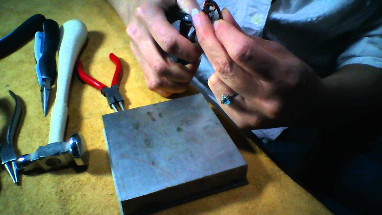How to make a wire spiral.