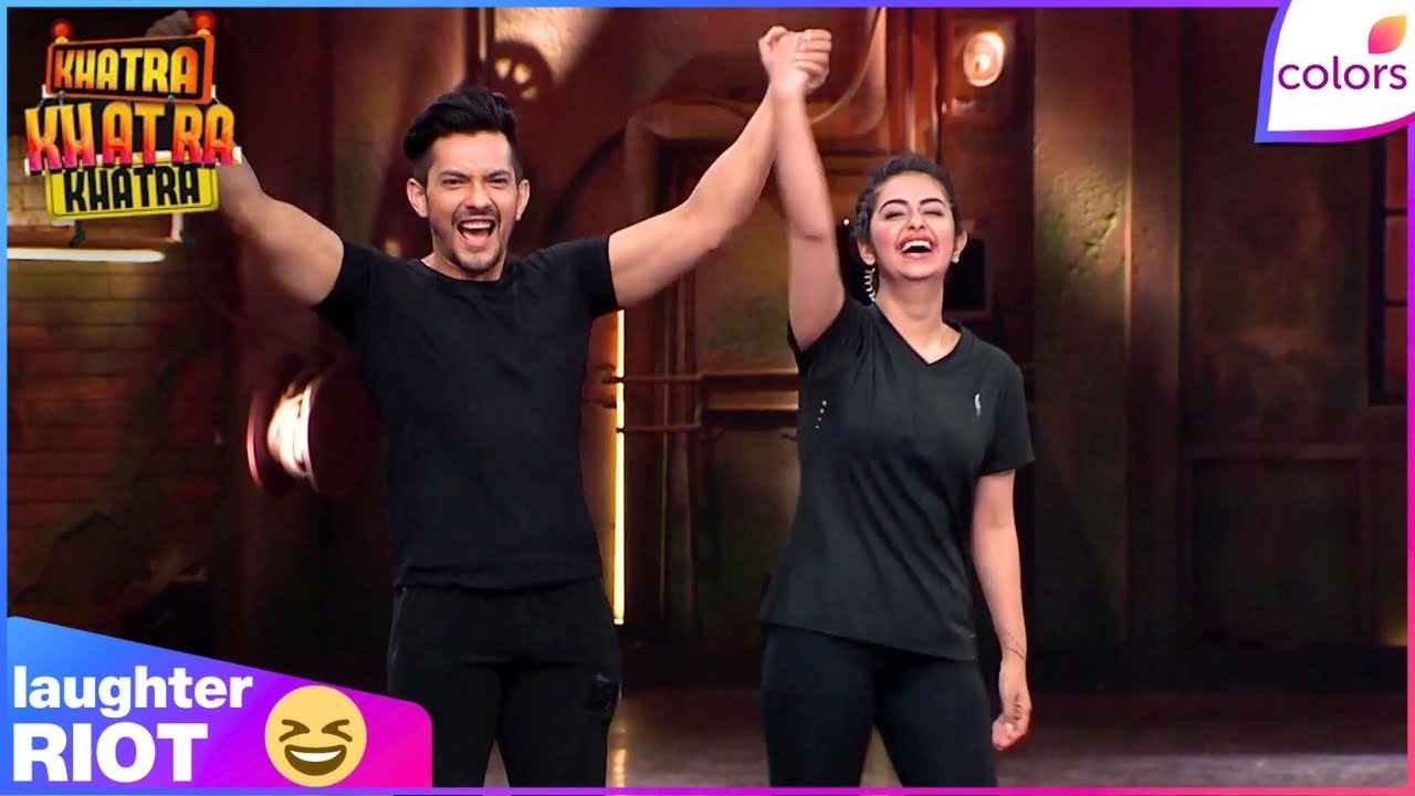 Khatra Khatra Khatra | Haarsh & Bharti Torture Karan Patel & Aditi with Games | Colors TV