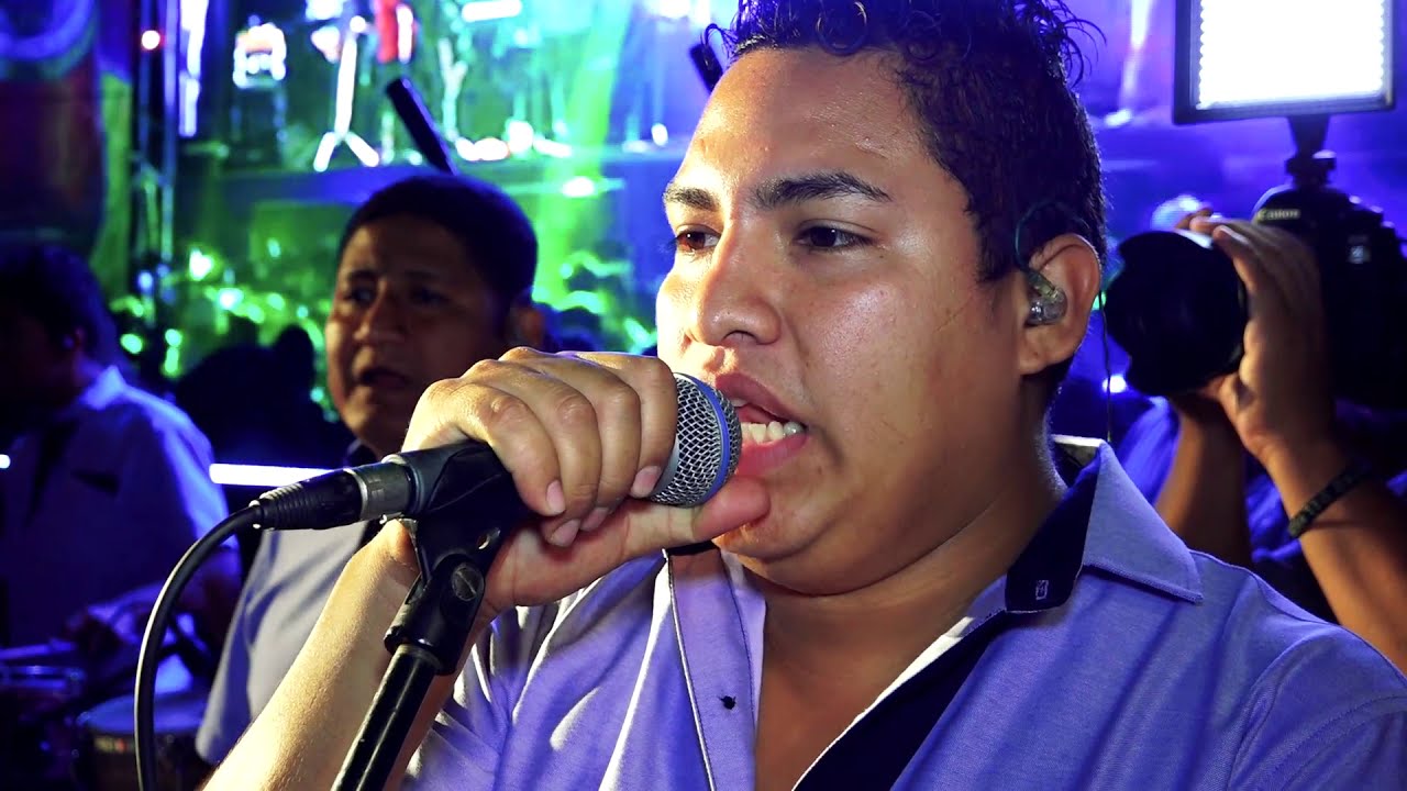 ARMONIA 10 - MUÑECA DE LOZA