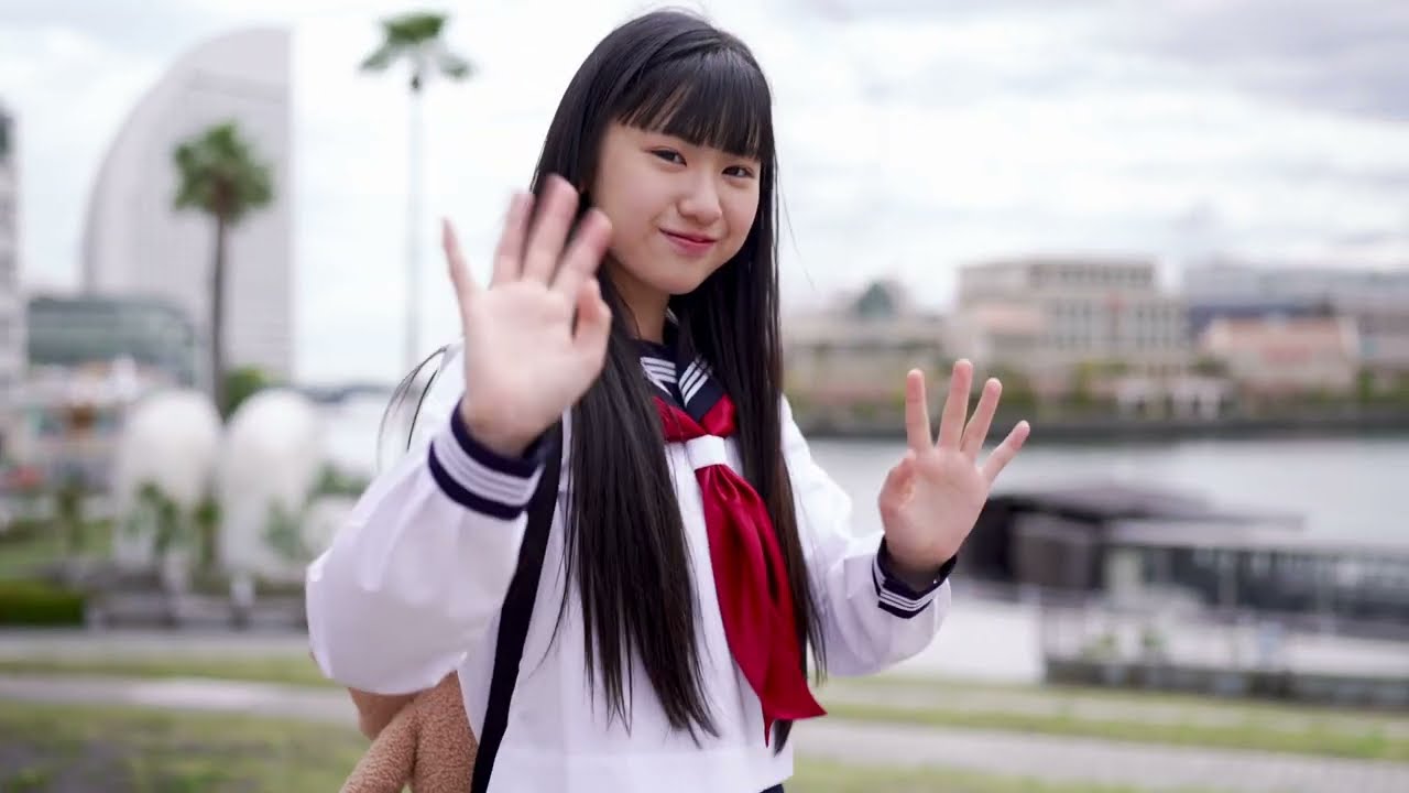 横浜みなとみらい、モデル撮影の様子です。モデルはMIO