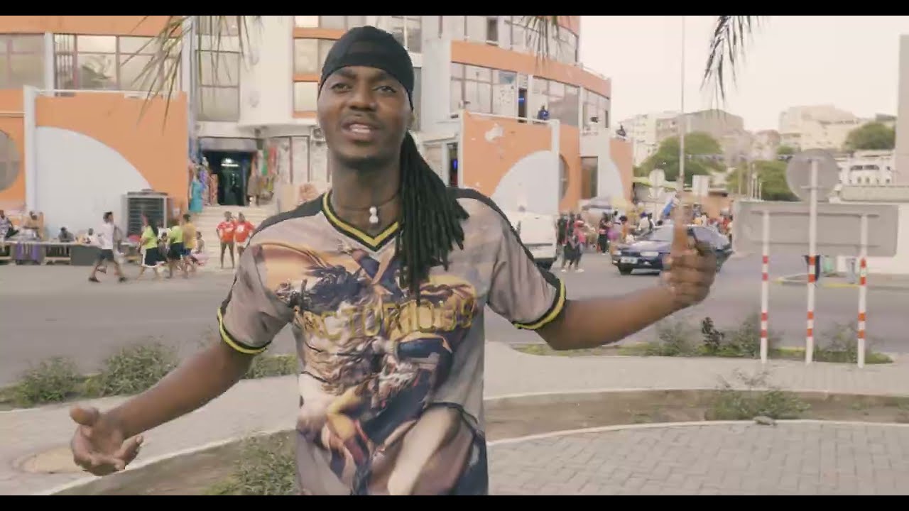 Carlos Pina Ft Raputxa JR - ka bu para luta (Official Video)