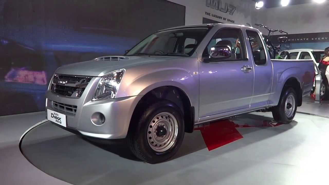Isuzu D-Max Space-Cab at 12th Auto Expo 2014 The Motor Show Greater Noida