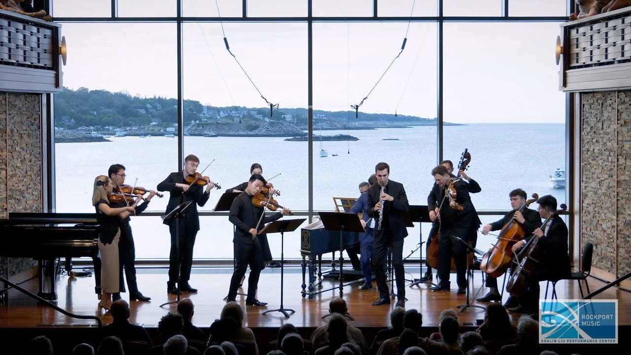 Kerson Leong and Ryan Roberts play Bach: Concerto for Oboe and Violin  - 1st movement