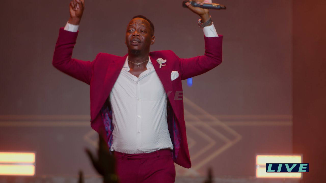 Mesach SSemakula Performance at Ronald Mayinja's Concert  at 47   Bwagamba (Live Performance)