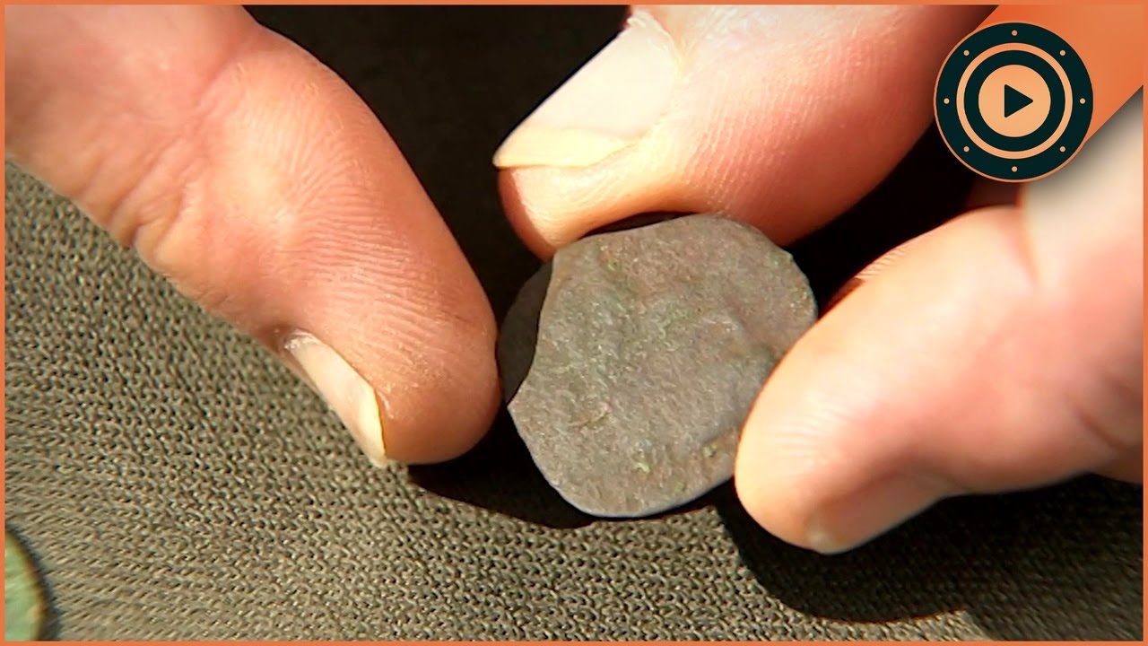 Uncovering a Lost Roman Villa - Stunning Mosaics Found in the Cotswolds