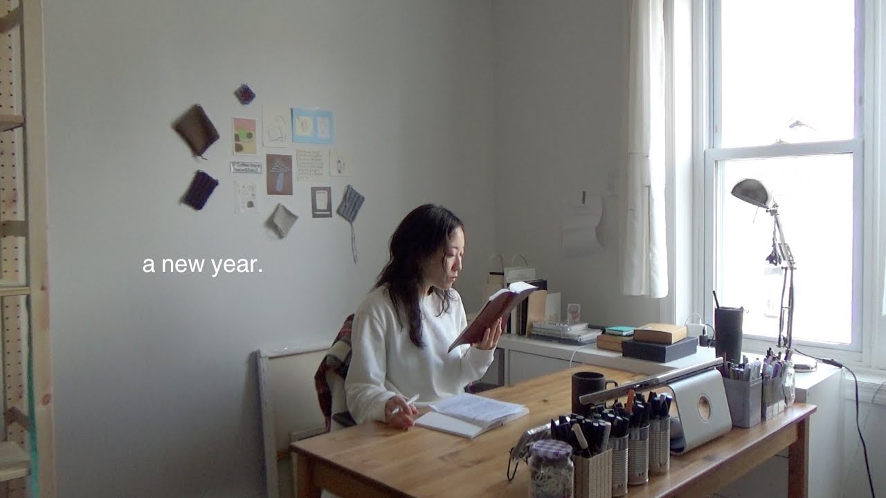easing into january. slow days at home, new year journaling