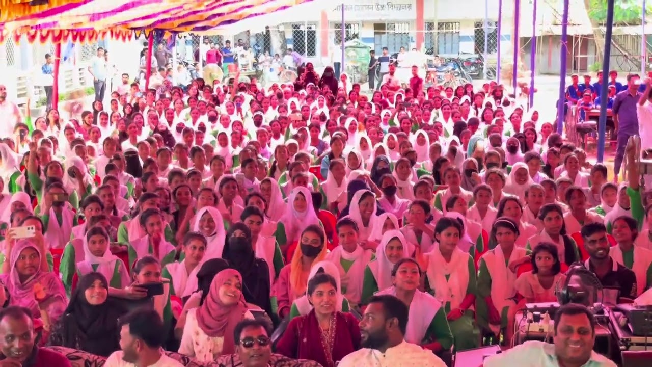 খুবেই সুন্দর গান। আমার কাছে তুমি মানে সাত রাজার ধনআমার কাছে তুমি মানে অন্যরকম