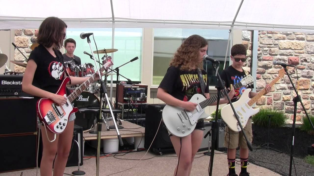 Curfew - Seven Nation Army,  Rock Band Showcase IV
