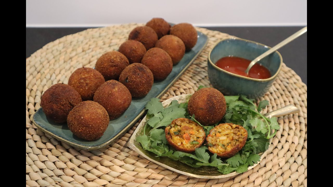 SIMPLE AND DELICIOUS FRIED RICE BALLS / NASIBALLEN/RECIPE/IKRAME.BOUU