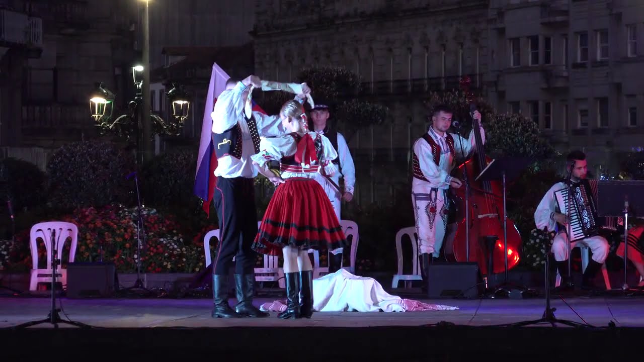 Slovak folk dance: Z juramaku