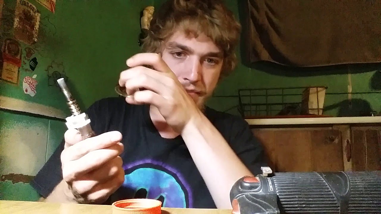 Exteme caughing off dabs