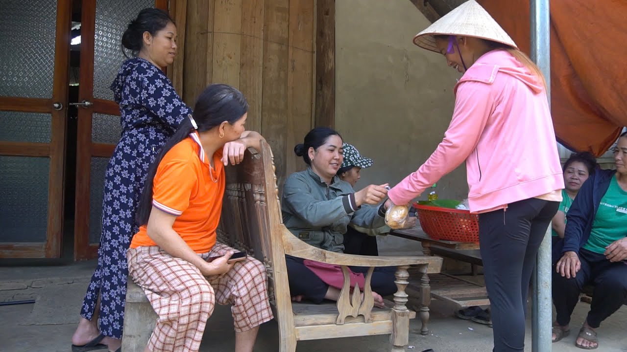Super delicious sugar donut recipe. Go hawking in the village. Worrying about GIANG every moment