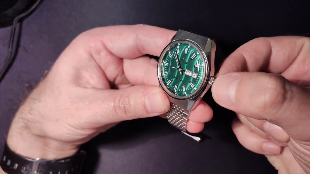 Timex TW2U95400 - The Falcon Eye in Green - It`s Awesome