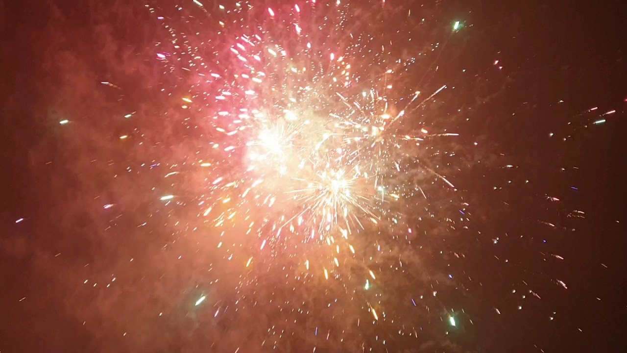 PYRO & PAPEL - VOLT ! - VUURWERK MEGA COMPOUND!!! Oud & Nieuw 2019