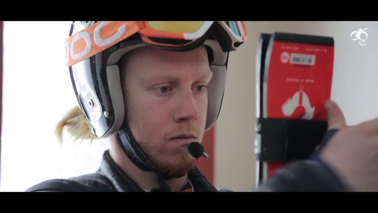 Что такое катание на лыжах для людей с нарушениями зрения?