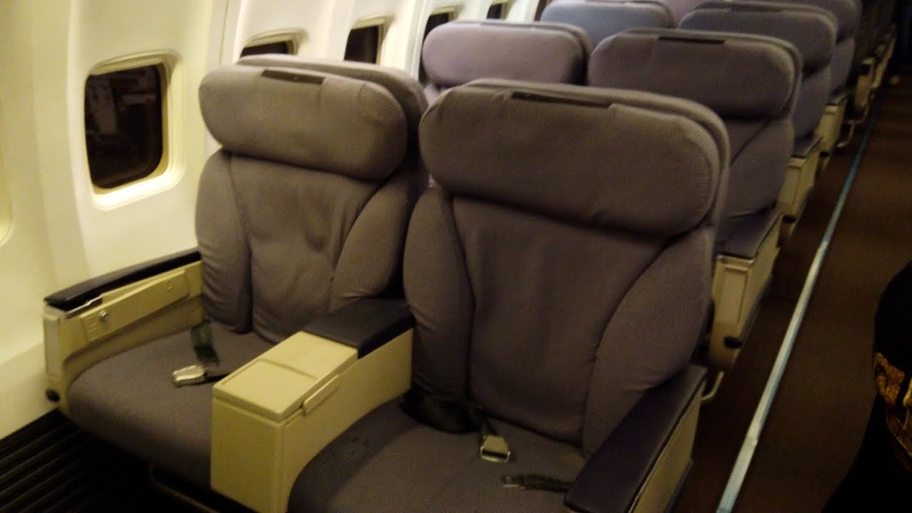 Malaysia Airlines MH607 Kuala Lumpur to Singapore Business Class B737-800