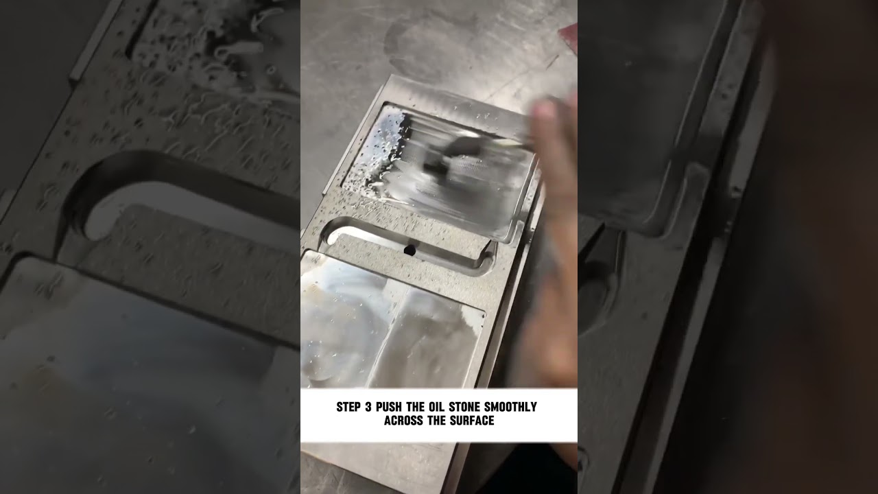 Manual polishing of molds
