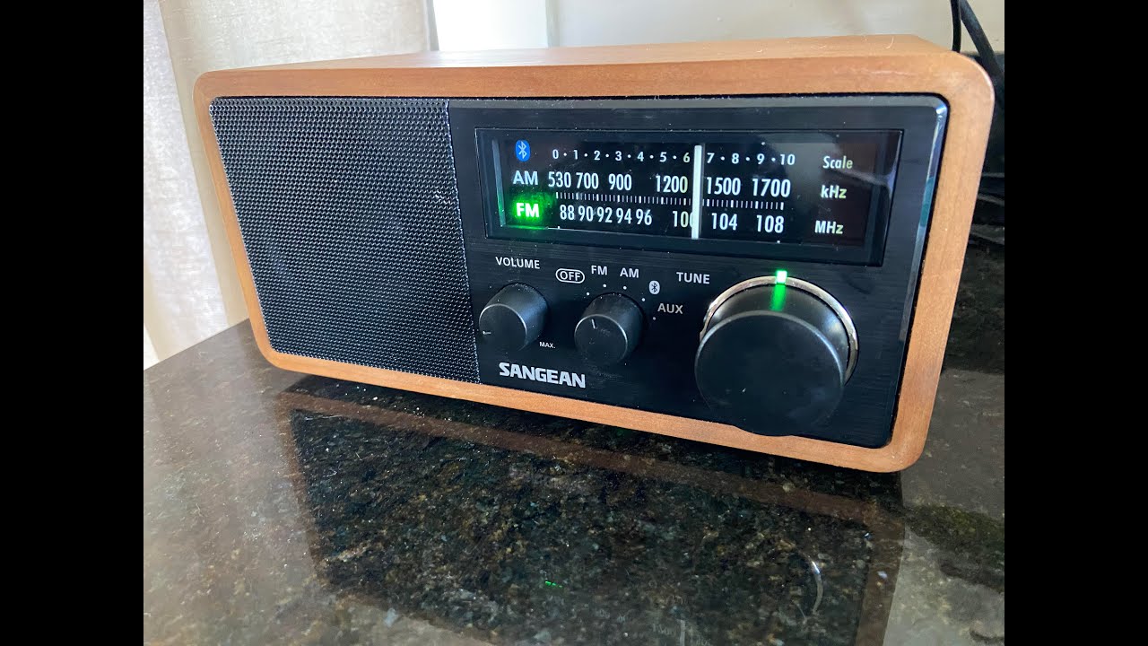 Sangean table top radio 110 (The Korean Tivoli model one killer?)